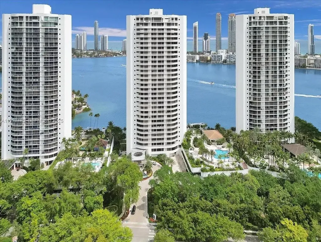 3000 Island Boulevard Aventura FL 33160