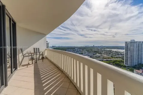 3000 Island Boulevard Aventura FL 33160