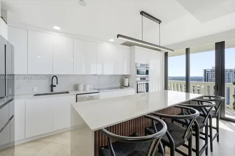 3000 Island Boulevard Aventura FL 33160