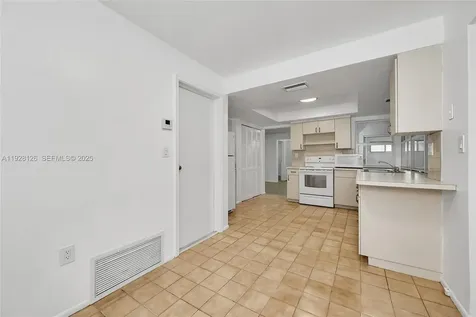 2311 NW 73rd Avenue Sunrise FL 33313