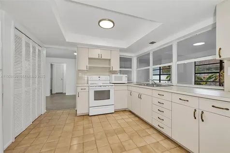 2311 NW 73rd Avenue Sunrise FL 33313