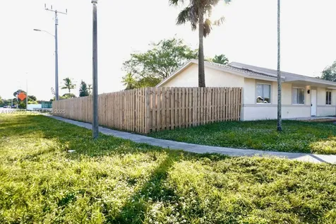 7800 SW 8th Court North Lauderdale FL 33068