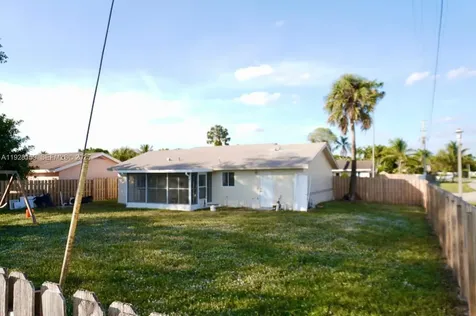 7800 SW 8th Court North Lauderdale FL 33068