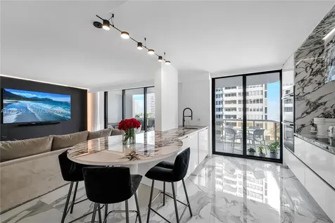 9 Island Avenue Miami Beach FL 33139