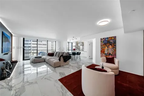 9 Island Avenue Miami Beach FL 33139