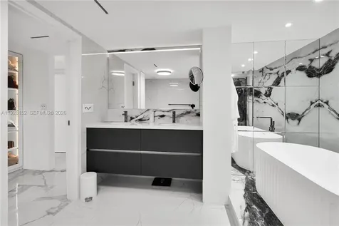 9 Island Avenue Miami Beach FL 33139