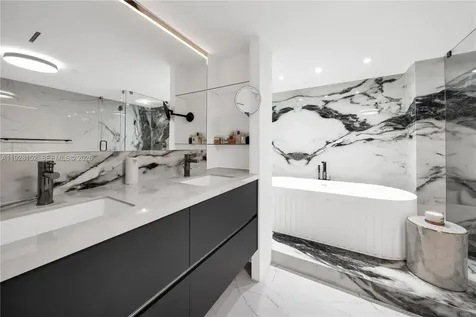9 Island Avenue Miami Beach FL 33139