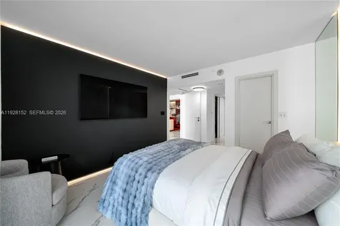 9 Island Avenue Miami Beach FL 33139