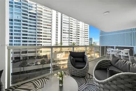 9 Island Avenue Miami Beach FL 33139
