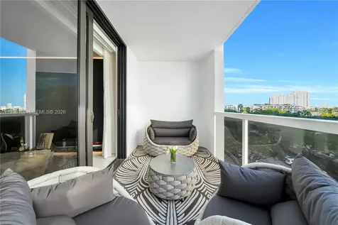9 Island Avenue Miami Beach FL 33139