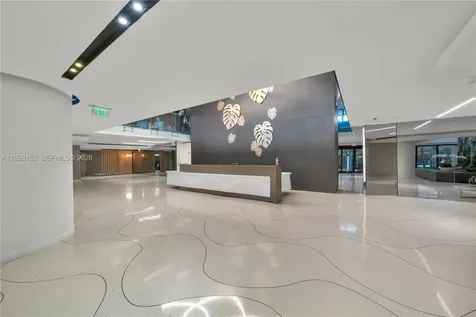 9 Island Avenue Miami Beach FL 33139