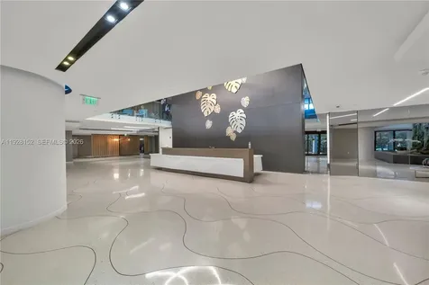 9 Island Avenue Miami Beach FL 33139