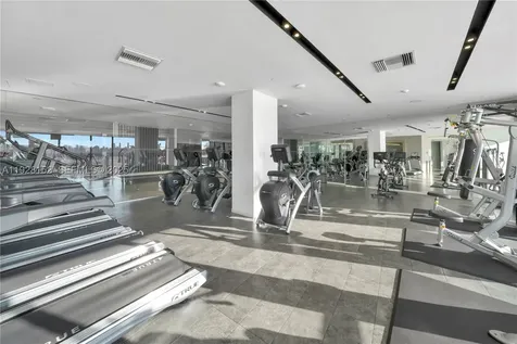9 Island Avenue Miami Beach FL 33139