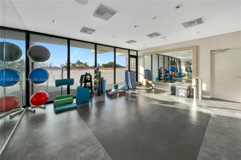 9 Island Avenue Miami Beach FL 33139