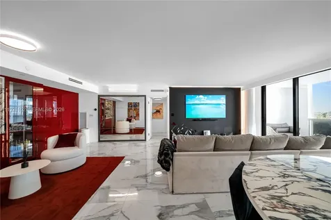 9 Island Avenue Miami Beach FL 33139