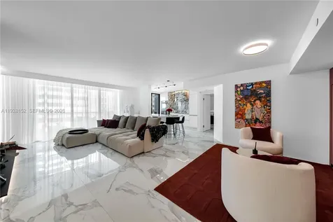 9 Island Avenue Miami Beach FL 33139