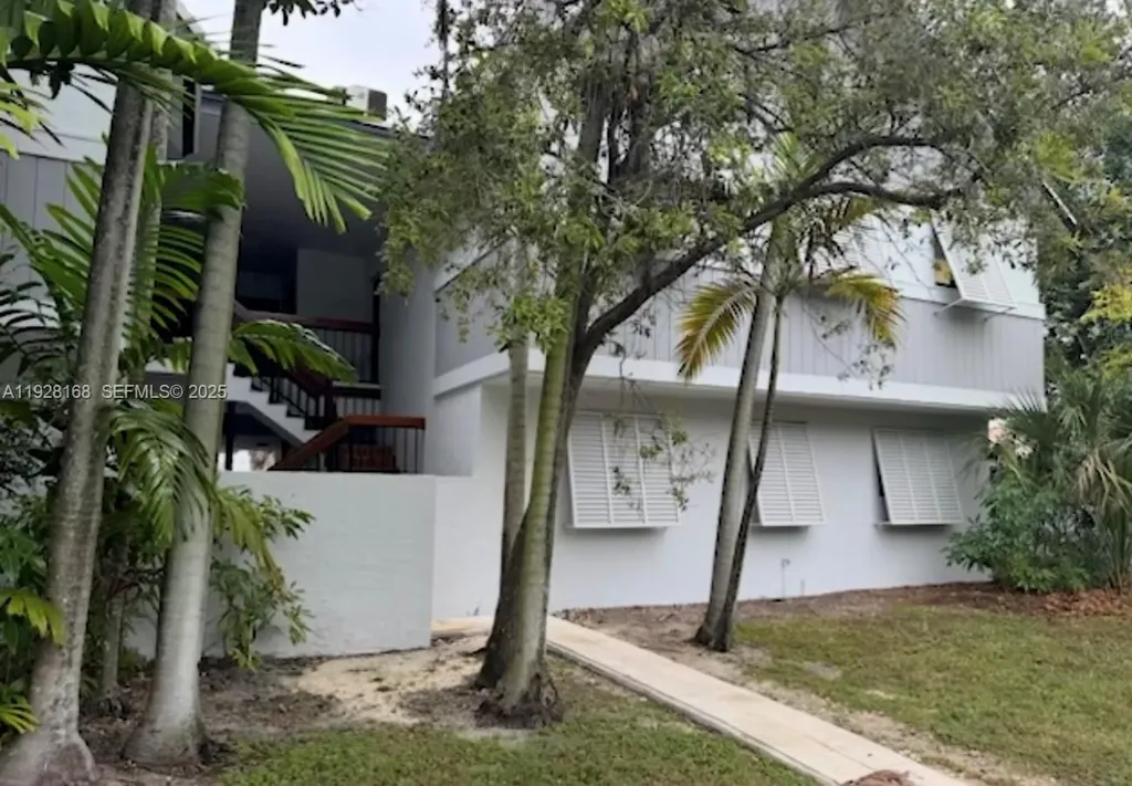 7325 SW 63rd Avenue South Miami FL 33143