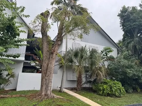 7325 SW 63rd Avenue South Miami FL 33143
