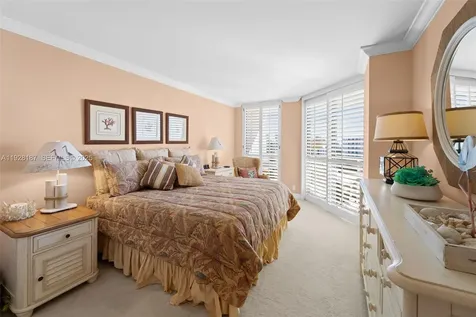 3600 Yacht Club Drive Aventura FL 33180