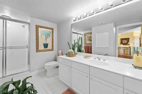 3600 Yacht Club Drive Aventura FL 33180