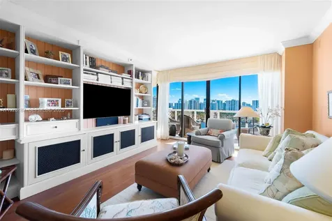 3600 Yacht Club Drive Aventura FL 33180