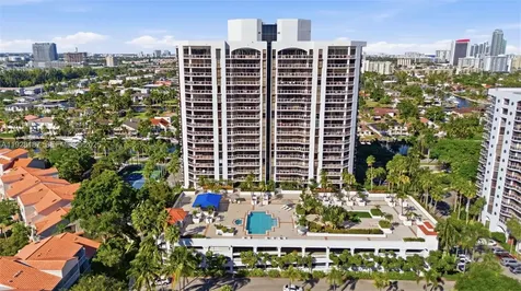 3600 Yacht Club Drive Aventura FL 33180