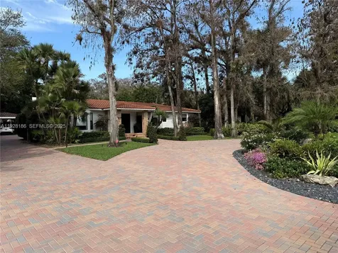317 Bayberry Drive Plantation FL 33317