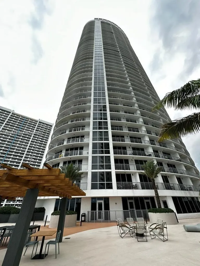 1750 N Bayshore Drive Miami FL 33132
