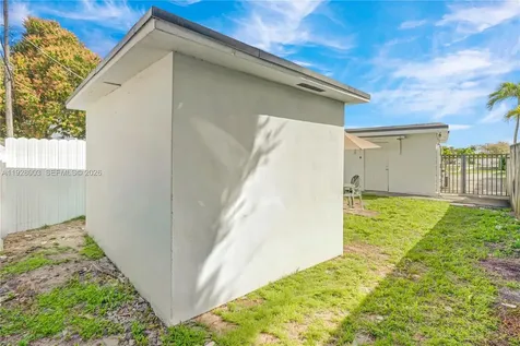 1540 E 8th Court Hialeah FL 33010