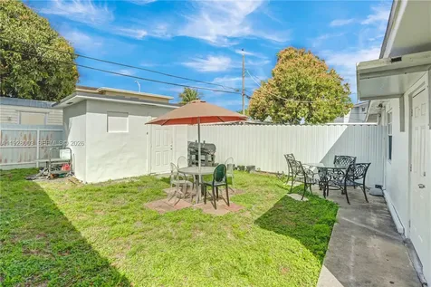 1540 E 8th Court Hialeah FL 33010