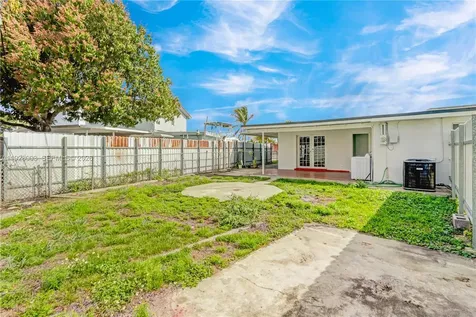 1540 E 8th Court Hialeah FL 33010