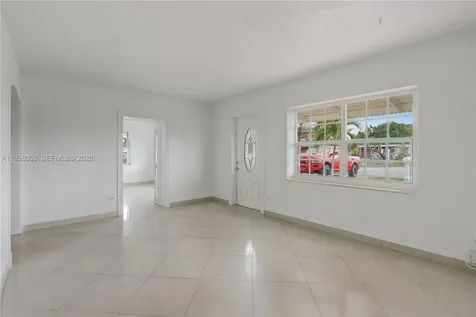 1540 E 8th Court Hialeah FL 33010