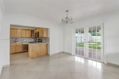 1540 E 8th Court Hialeah FL 33010