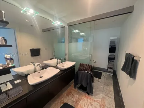 200 Biscayne Boulevard Way Miami FL 33131
