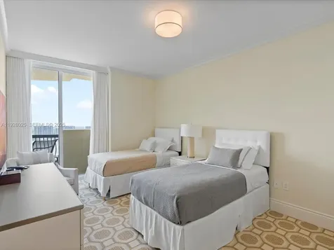 17875 Collins Avenue Sunny Isles Beach FL 33160