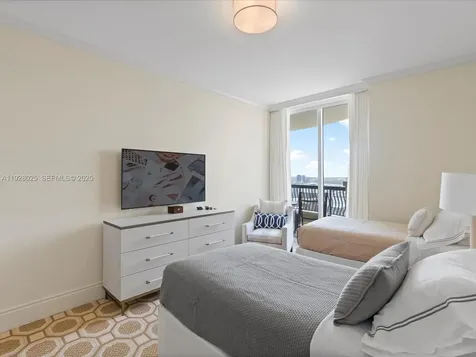 17875 Collins Avenue Sunny Isles Beach FL 33160