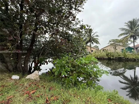 8 NW 8th Street Fort Lauderdale FL 33311