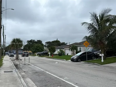 8 NW 8th Street Fort Lauderdale FL 33311