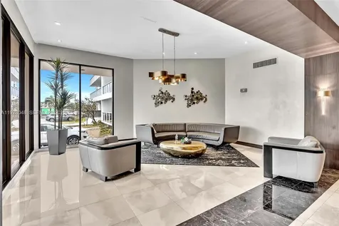 20505 E Country Club Drive Aventura FL 33180