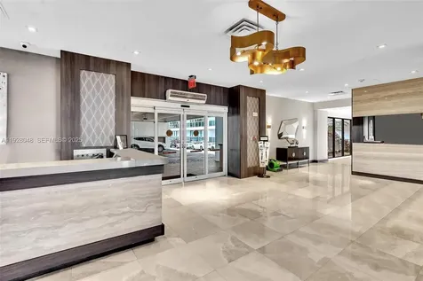 20505 E Country Club Drive Aventura FL 33180