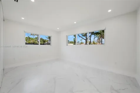18891 NE 20th Avenue North Miami Beach FL 33179