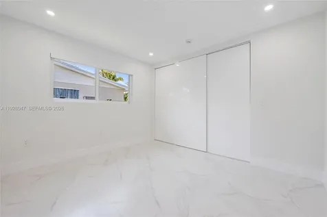 18891 NE 20th Avenue North Miami Beach FL 33179