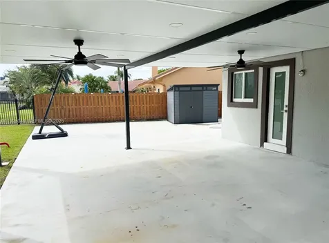 15500 Carriage Court Davie FL 33331