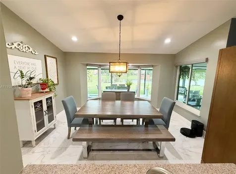 15500 Carriage Court Davie FL 33331