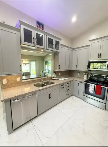 15500 Carriage Court Davie FL 33331