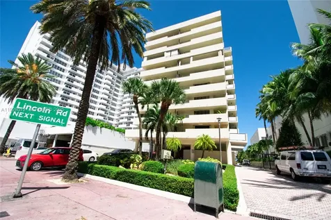 1621 Collins Miami Beach FL 33139