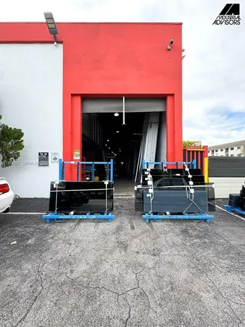 290 W 78th Road Hialeah FL 33014