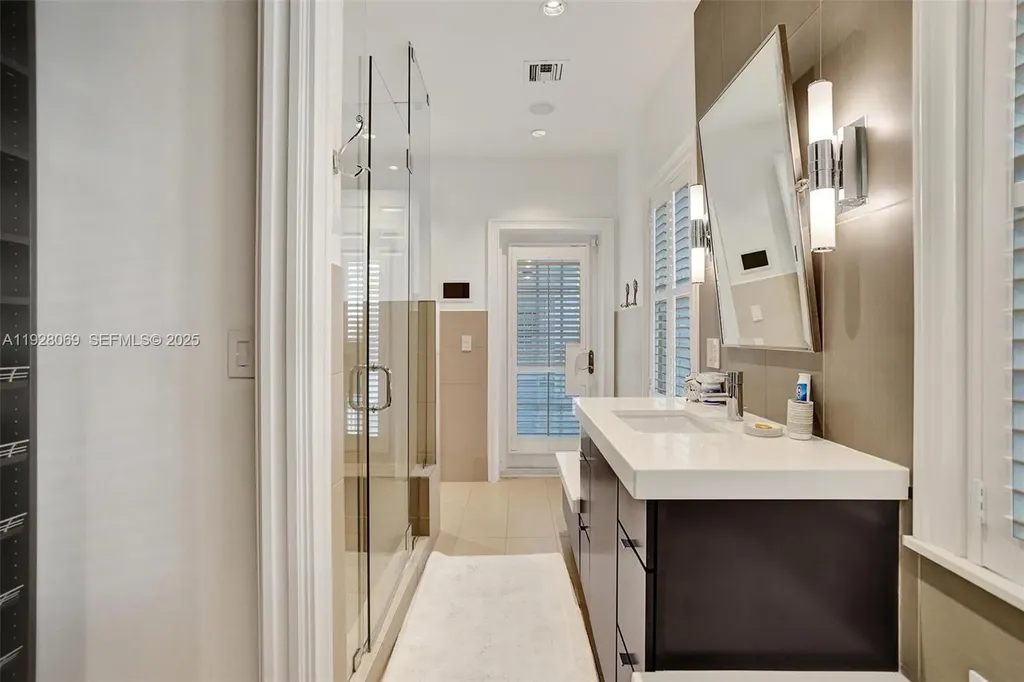 1281 Banyan Road Boca Raton FL 33432