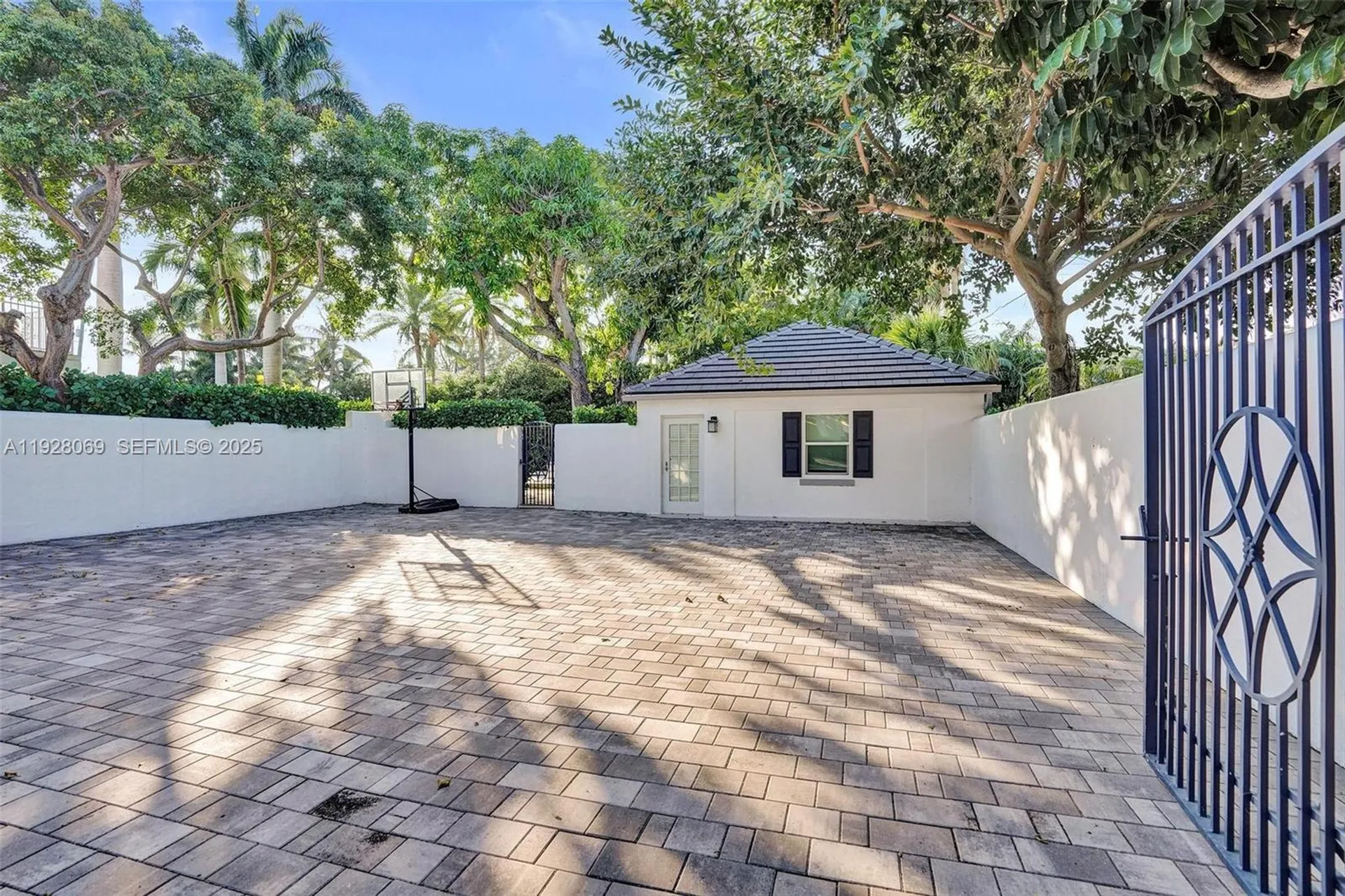 1281 Banyan Road Boca Raton FL 33432