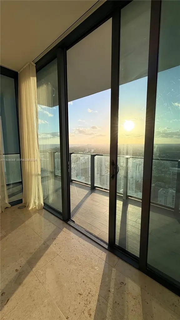 88 SW 7th Street Miami FL 33130